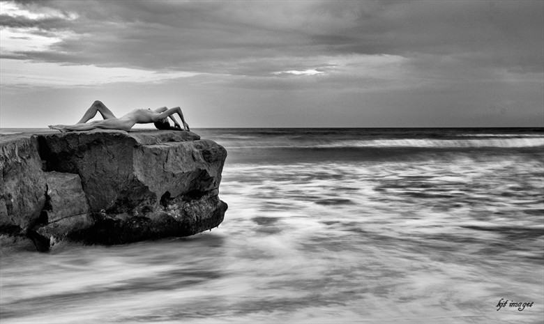 %22Outcrop%22 Artistic Nude Photo by Photographer kjt images